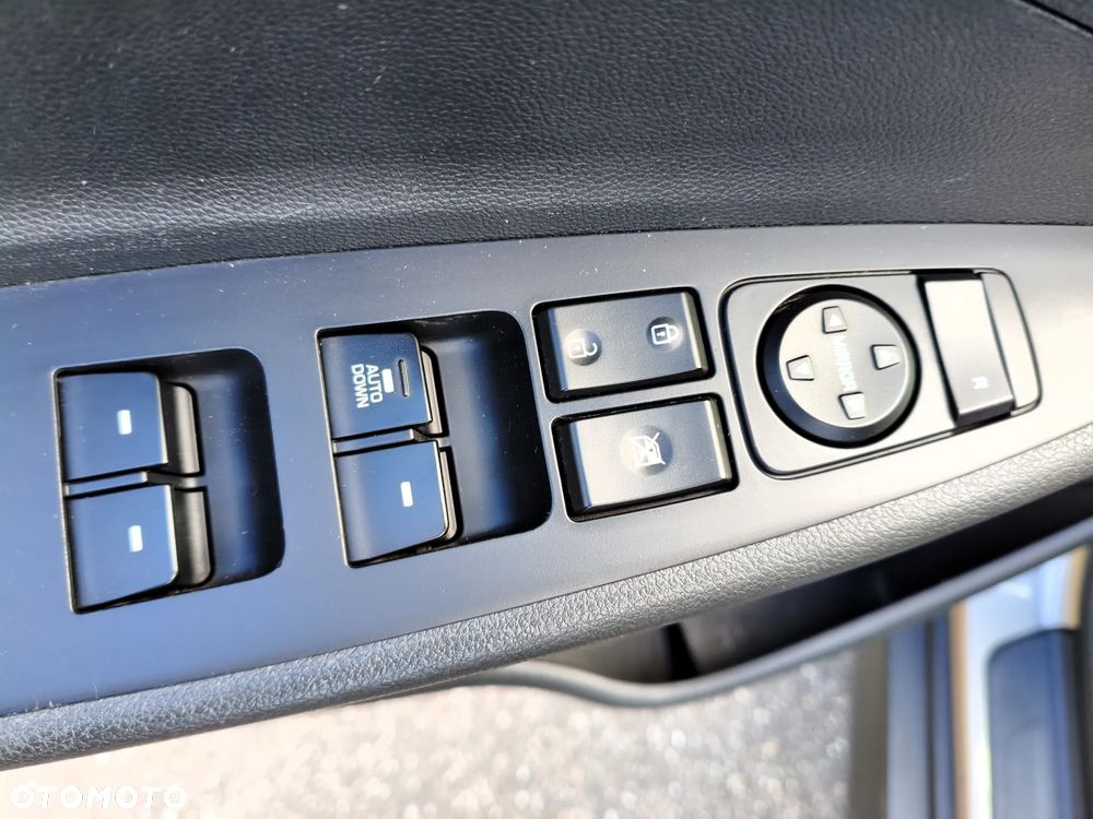 Hyundai Tucson blue 1.6 GDi 2WD Navi - 15