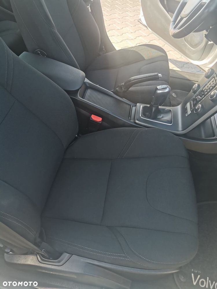 Volvo V40 D2 Drive-E Base - 13