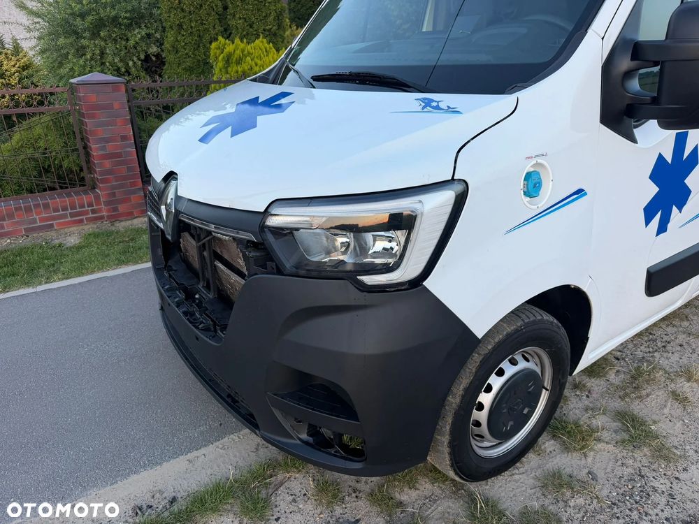 Renault MASTER _ 2024r _ KARETKA, AMBULANS _ 2.3 DCI 165KM _ 5 Osobowy - 23