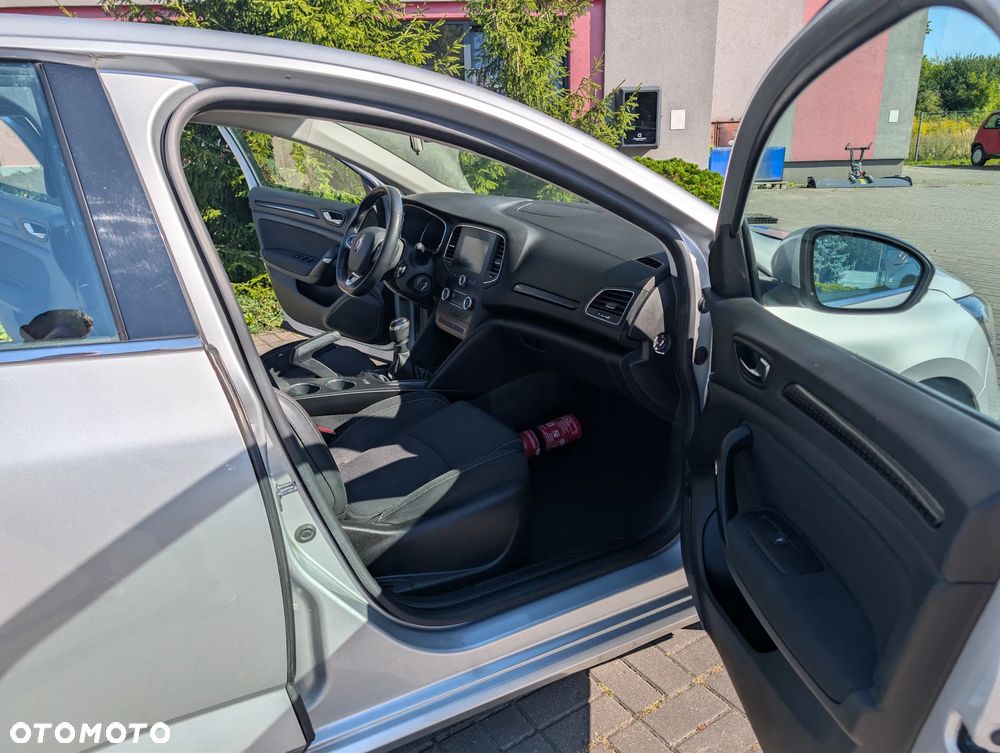 Renault Megane 1.5 dCi Zen - 2