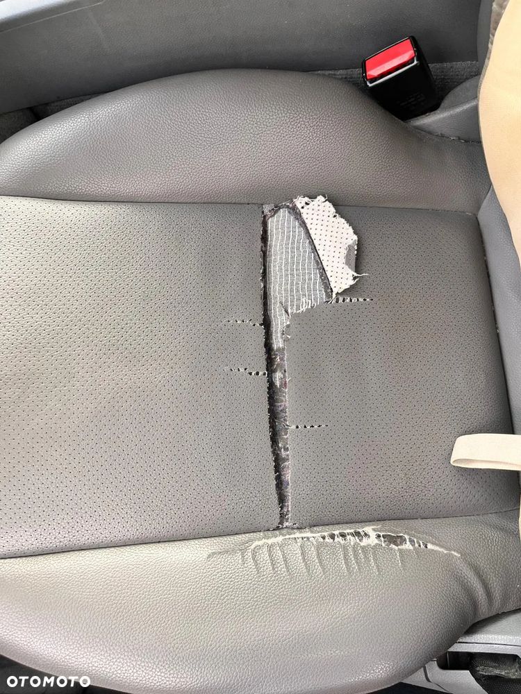 Mercedes-Benz Klasa C 200 Kompressor Classic - 16