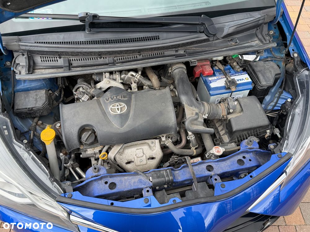 Toyota Yaris 1.5 Premium - 8