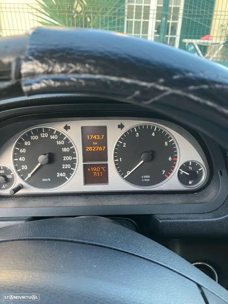 Mercedes-Benz B 150 Standard - 6