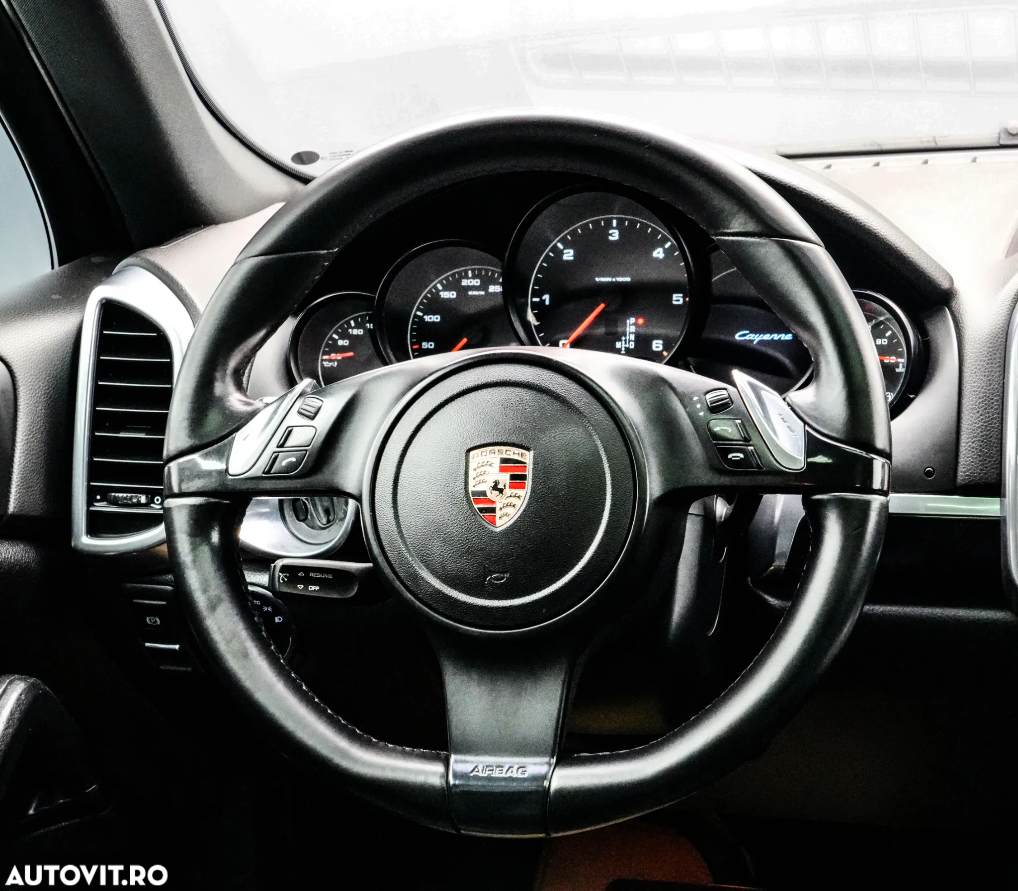 Porsche Cayenne 3.0 L V6 - 19