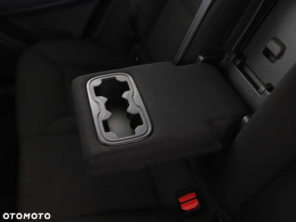 Volvo XC 60 B4 D AWD Geartronic Momentum - 36