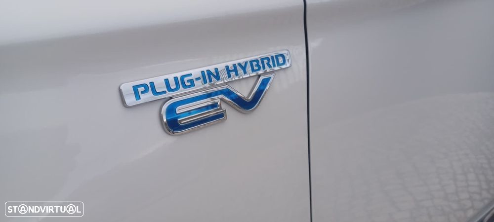 Mitsubishi Outlander - 6