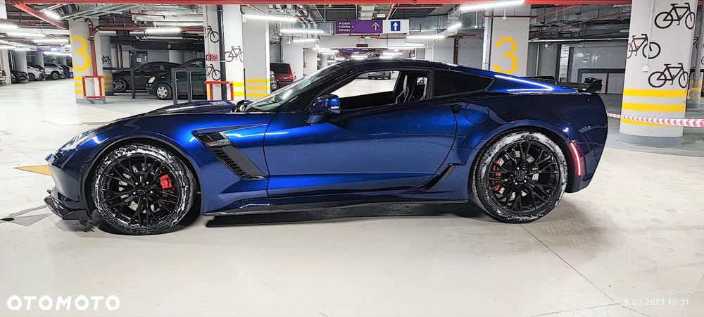 Chevrolet Corvette - 4