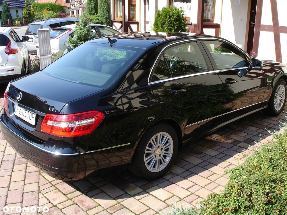 Mercedes-Benz Klasa E - 8