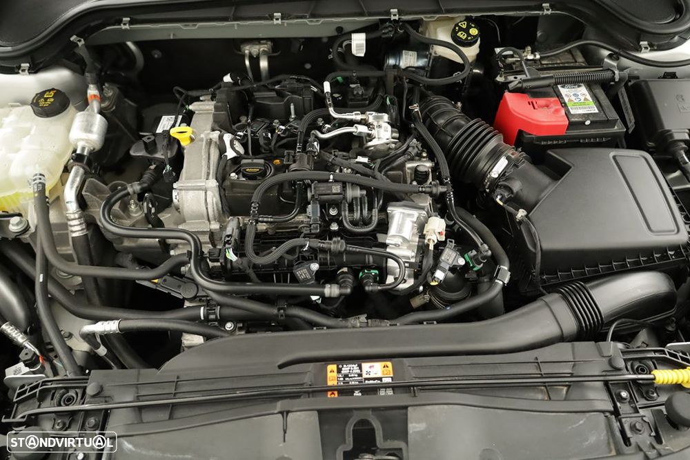 Ford Focus 1.0 EcoBoost MHEV ST-Line X - 23