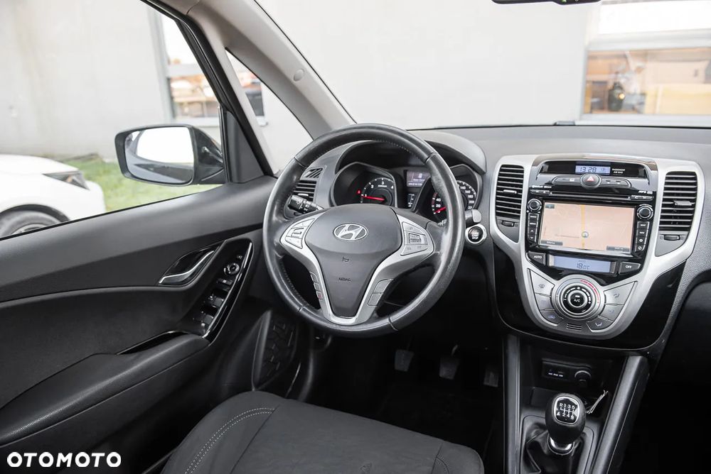 Hyundai ix20 1.6 CRDi blue YES Gold - 25