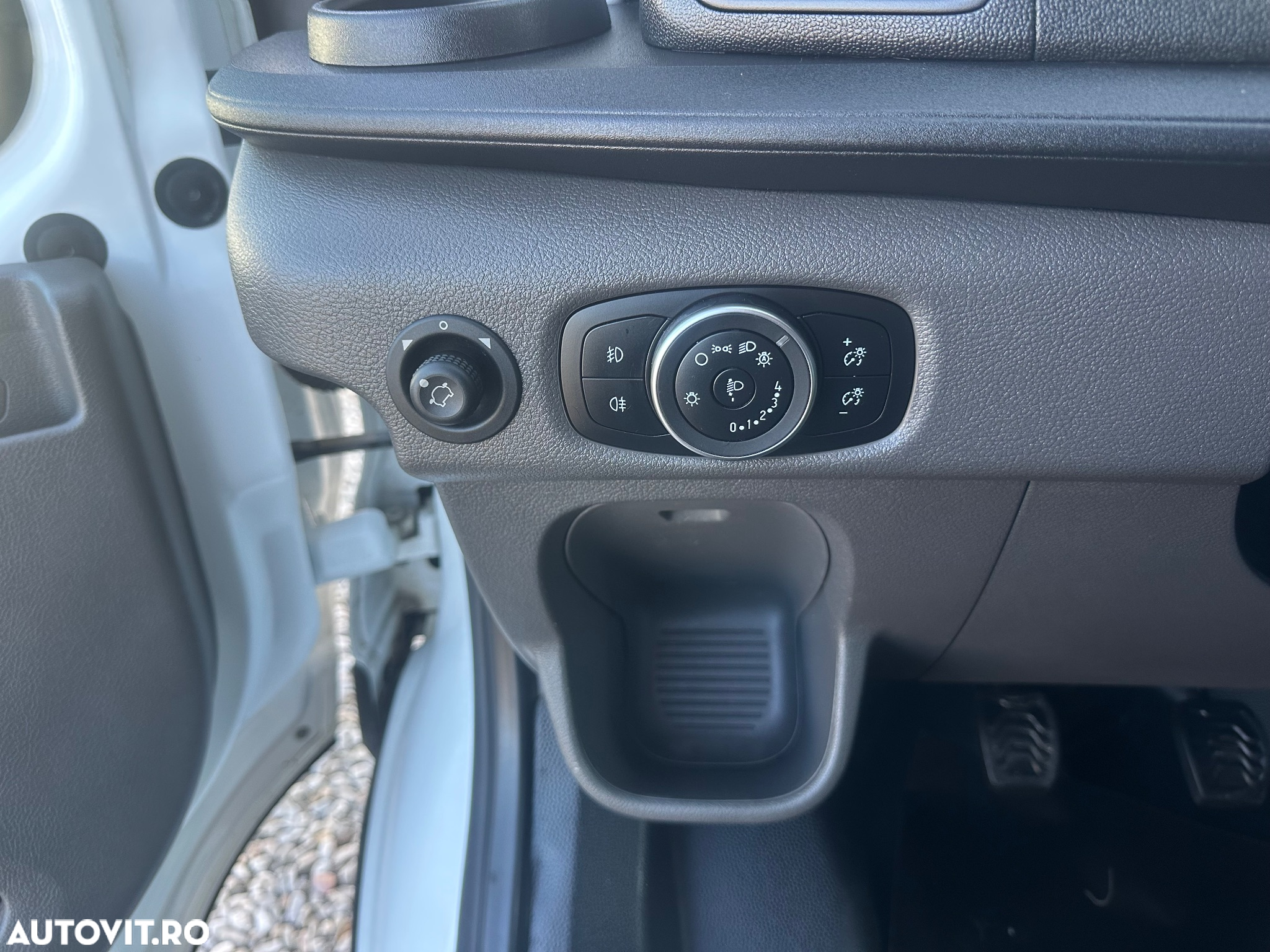 Ford Transit - 9