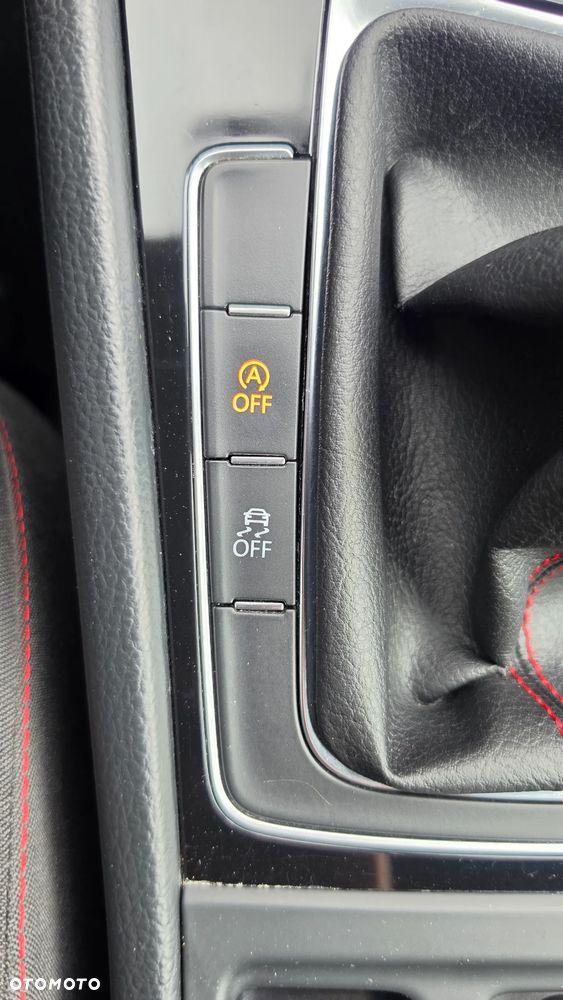 Volkswagen Golf - 15