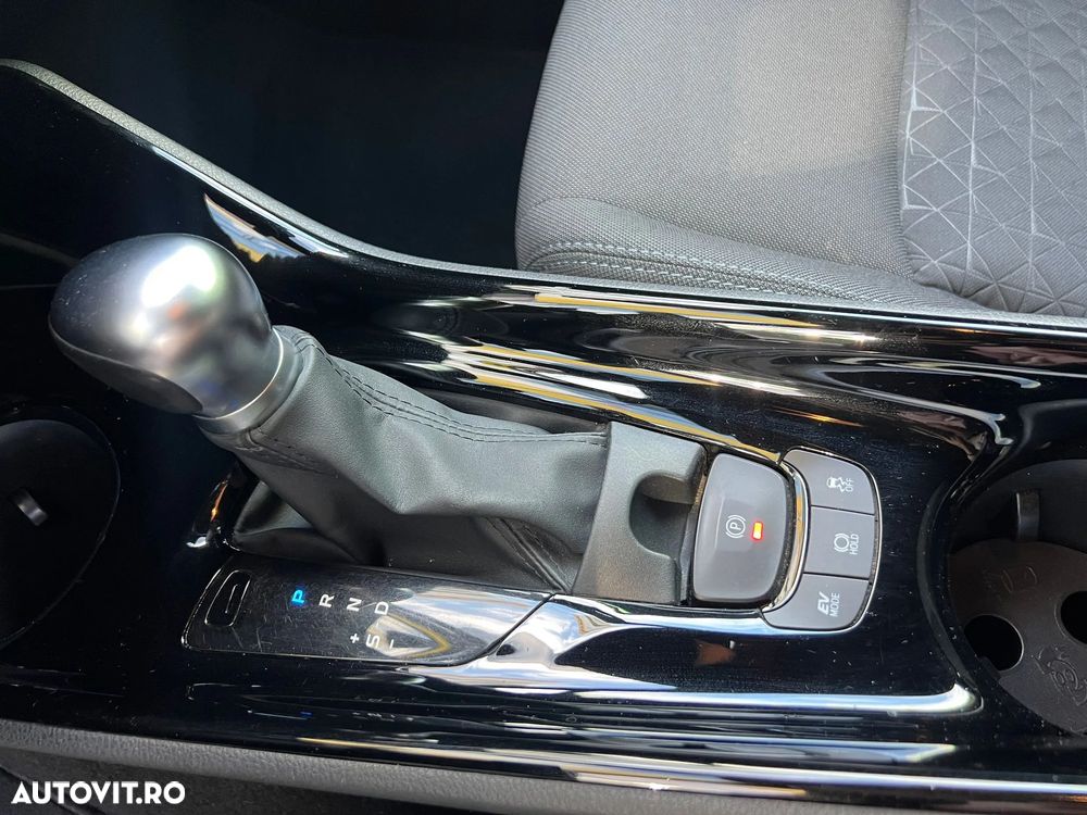 Toyota C-HR 2.0 Hybrid Business-Edition - 22