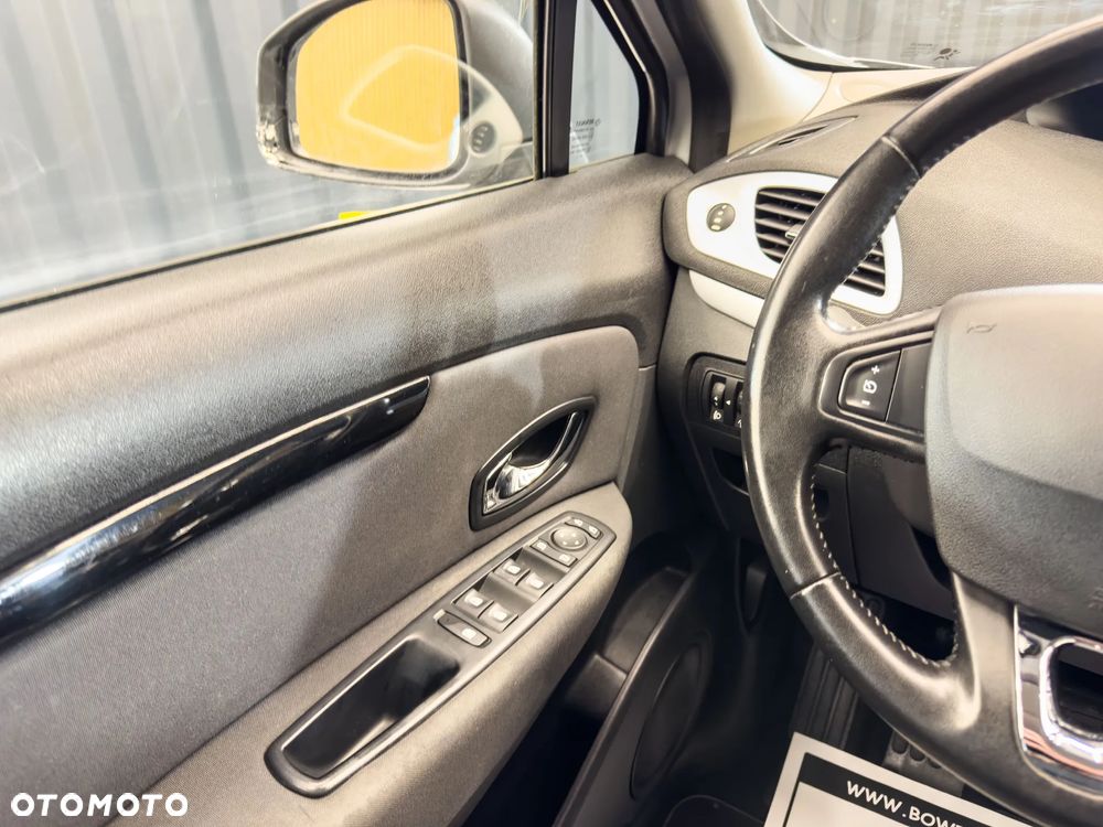 Renault Scenic ENERGY dCi 110 INTENS - 27