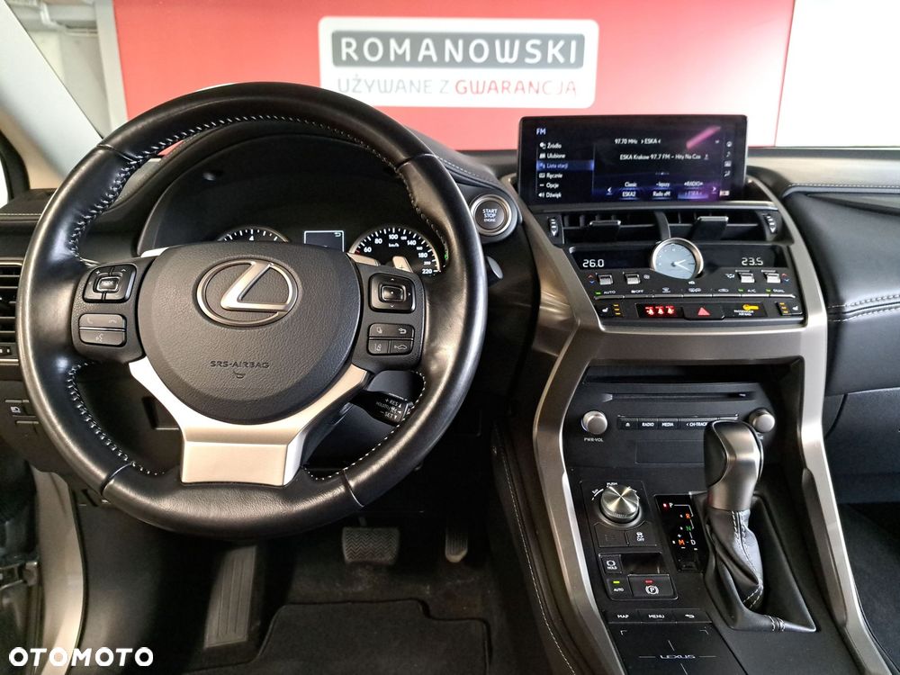 Lexus NX 300 Prestige AWD - 19