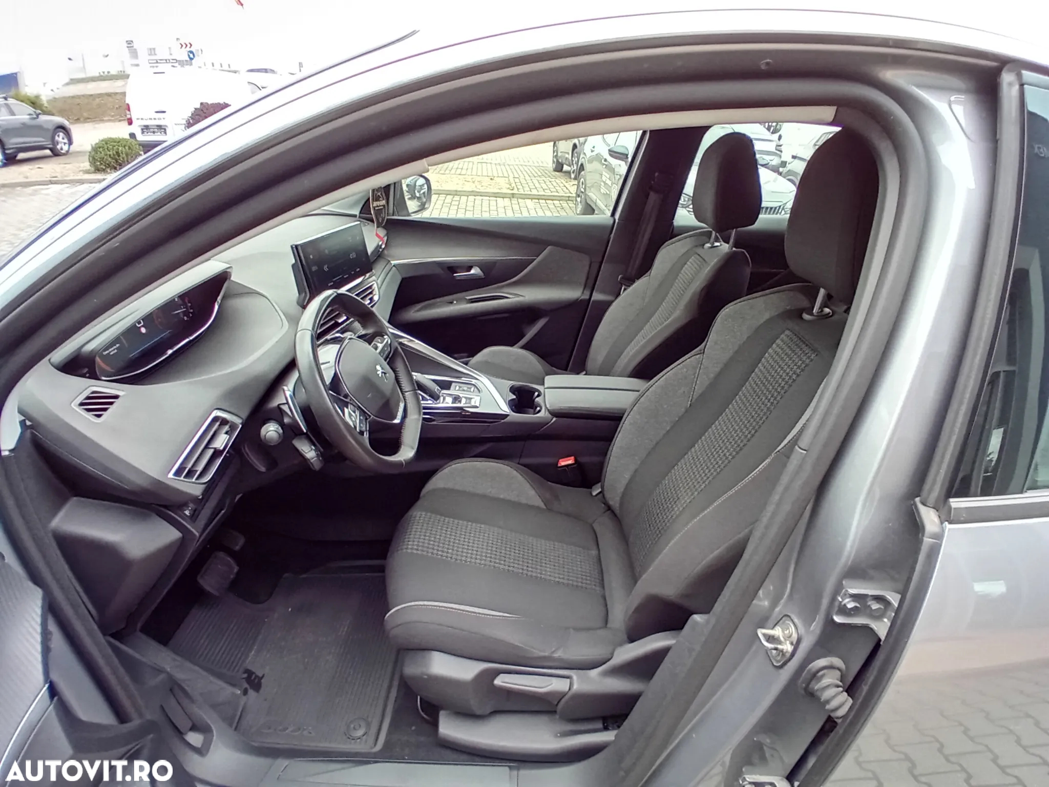 Peugeot 3008 1.2 PureTech 130 EAT8 Active Pack - 16