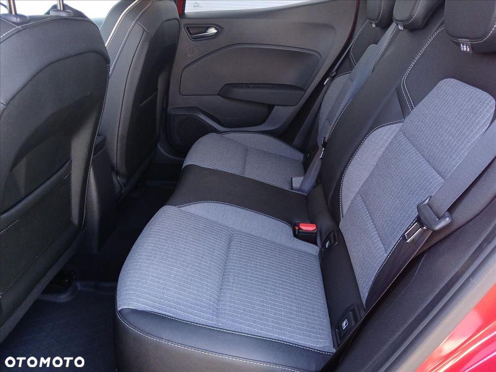 Renault Clio 1.0 TCe Techno - 12