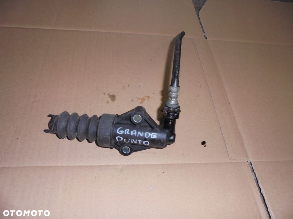 WYSPRZEGLIK GRANDE PUNTO 1.2 - 1