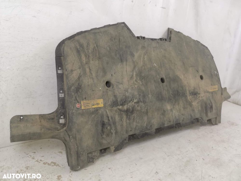 Scut Bara Spate   Tesla Model S 2021 2022 2023 2024 Original In Stare - 3