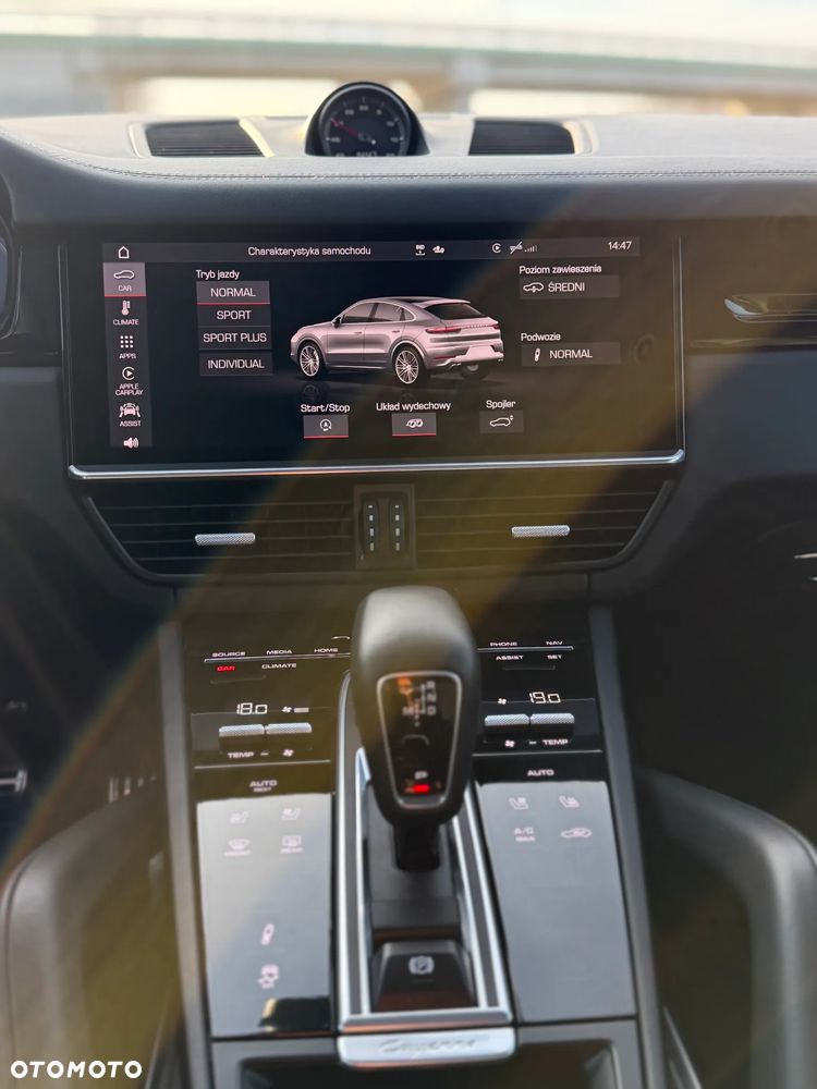 Porsche Cayenne Turbo - 30