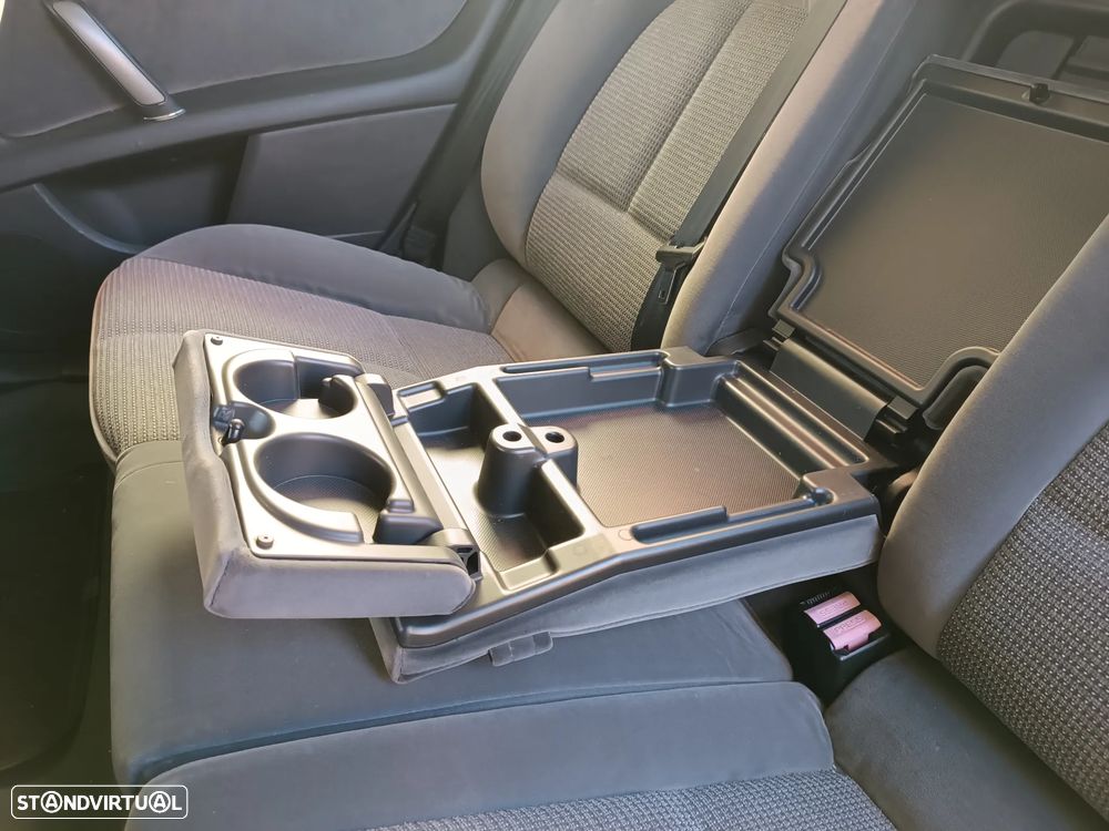 Peugeot 407 1.6 HDi Executive - 12