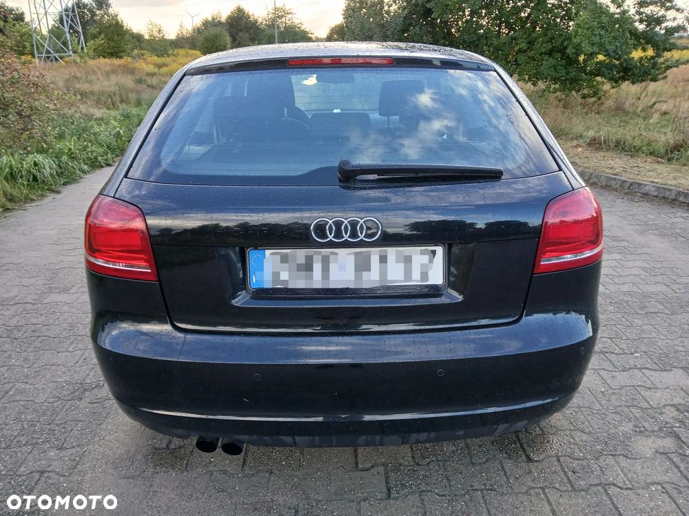 Audi A3 3-drzwiowe 1.4 TFSI S line Sportpaket - 4