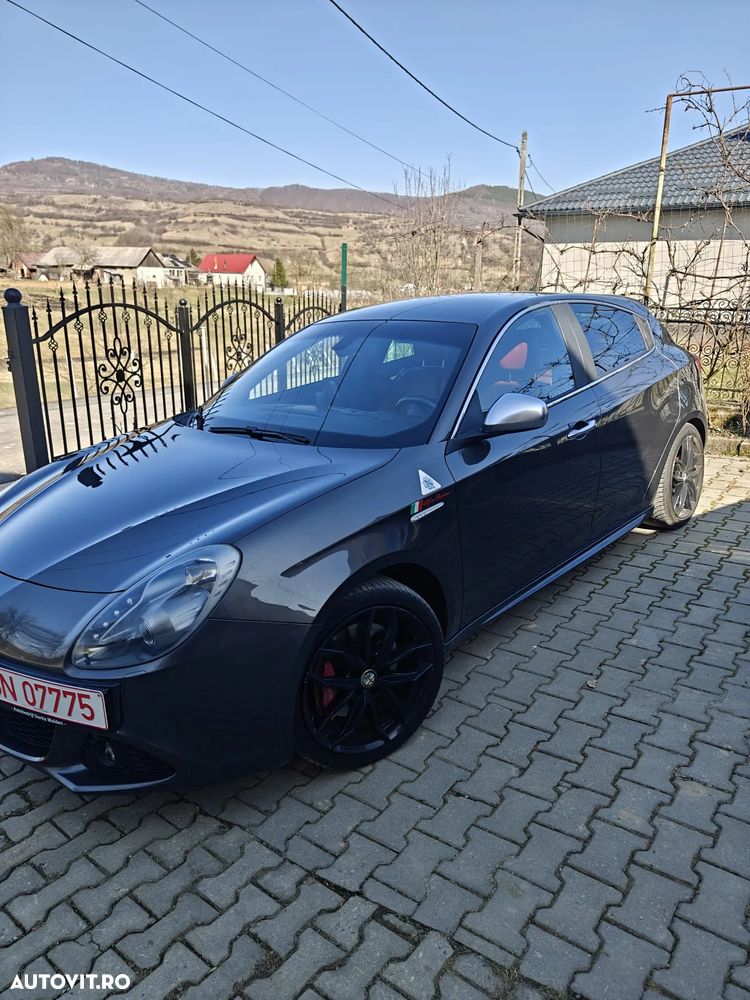 Alfa Romeo Giulietta 1.8 TBi 16V Quadrifoglio Verde - 9