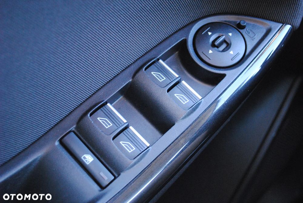 Ford Focus 2.0 TDCi Titanium ASS - 14