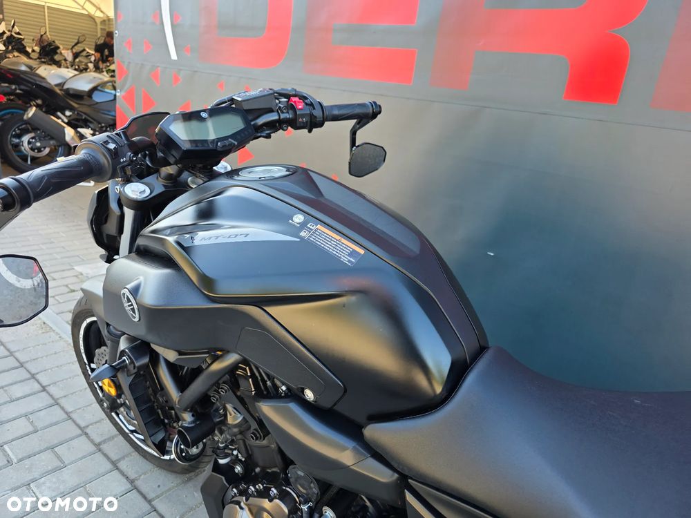 Yamaha MT - 9