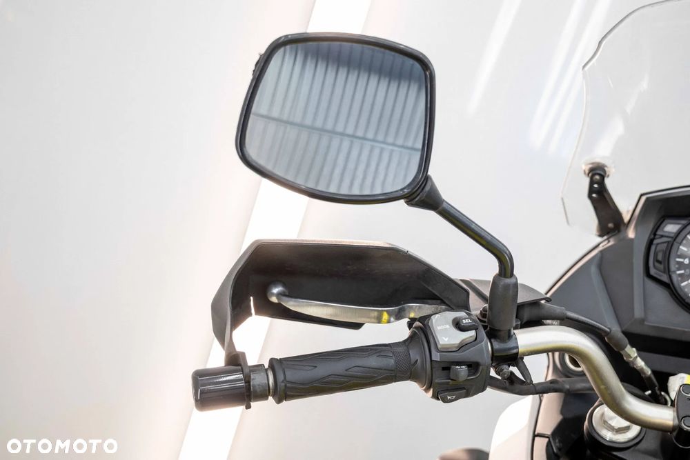 Suzuki V-STROM - 24