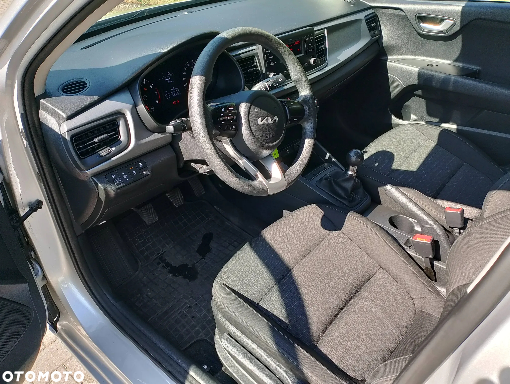 Kia Rio 1.2 M - 13