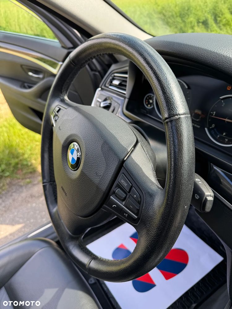 BMW Seria 5 520d Luxury Line - 25
