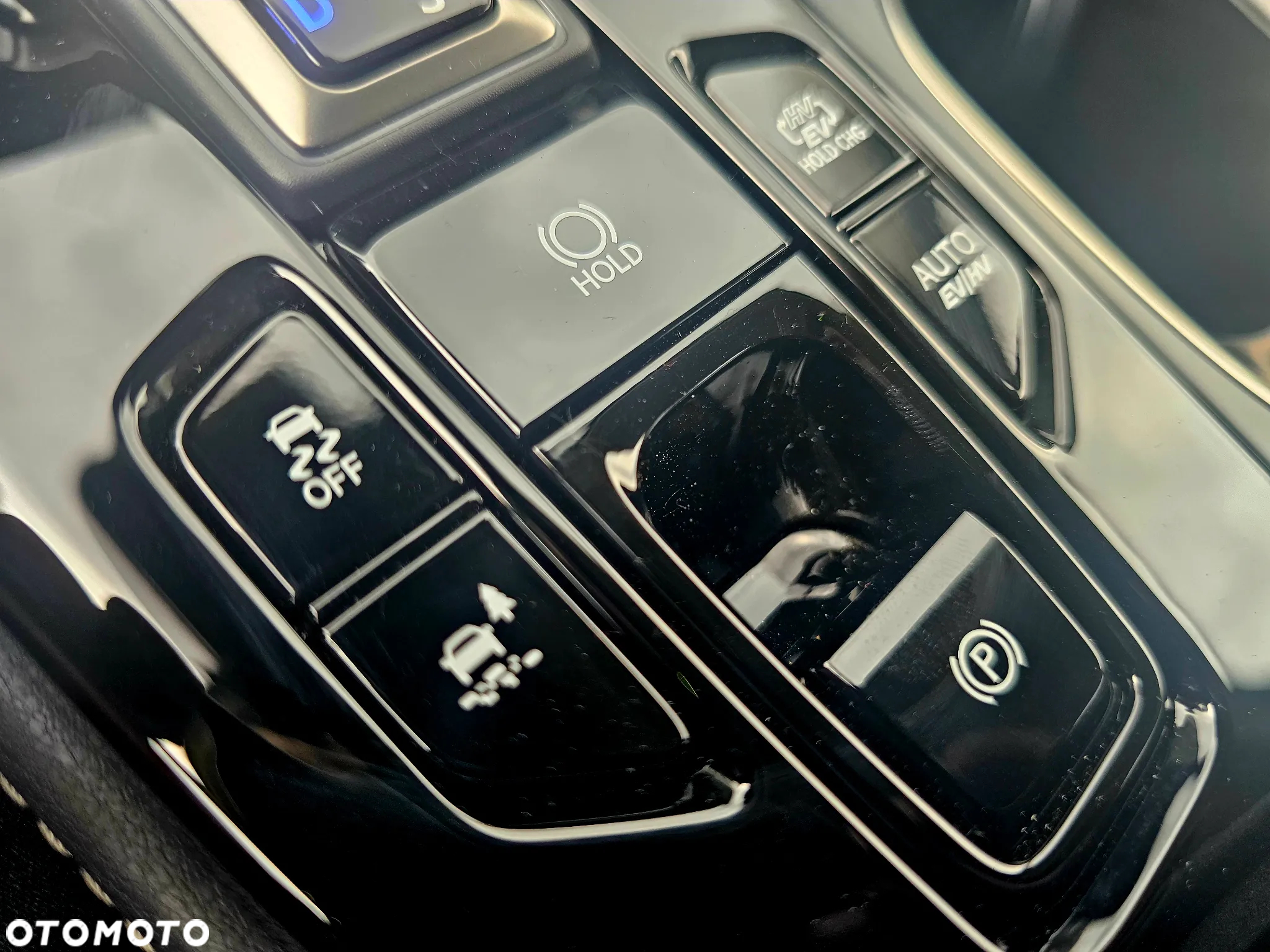 Lexus NX 450h+ Overtrail AWD - 30
