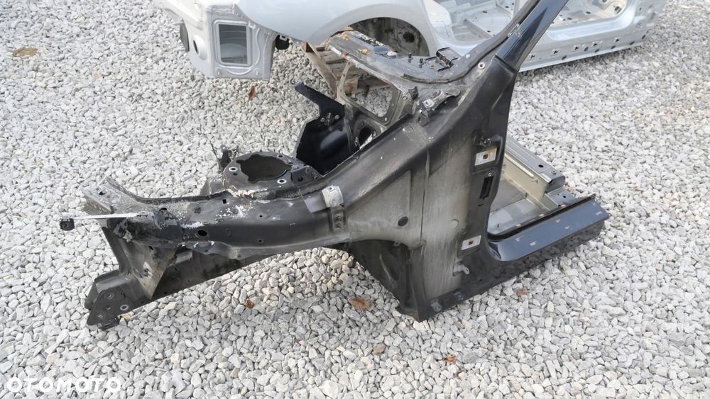 ćwiartka lewa przednia bmw x3 f25 475 black sapphire metallic - 2