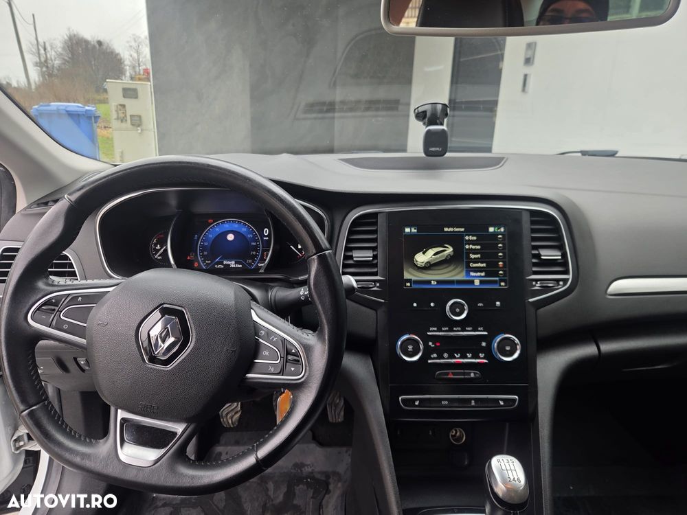 Renault Megane TCe 140 GPF Intens - 8