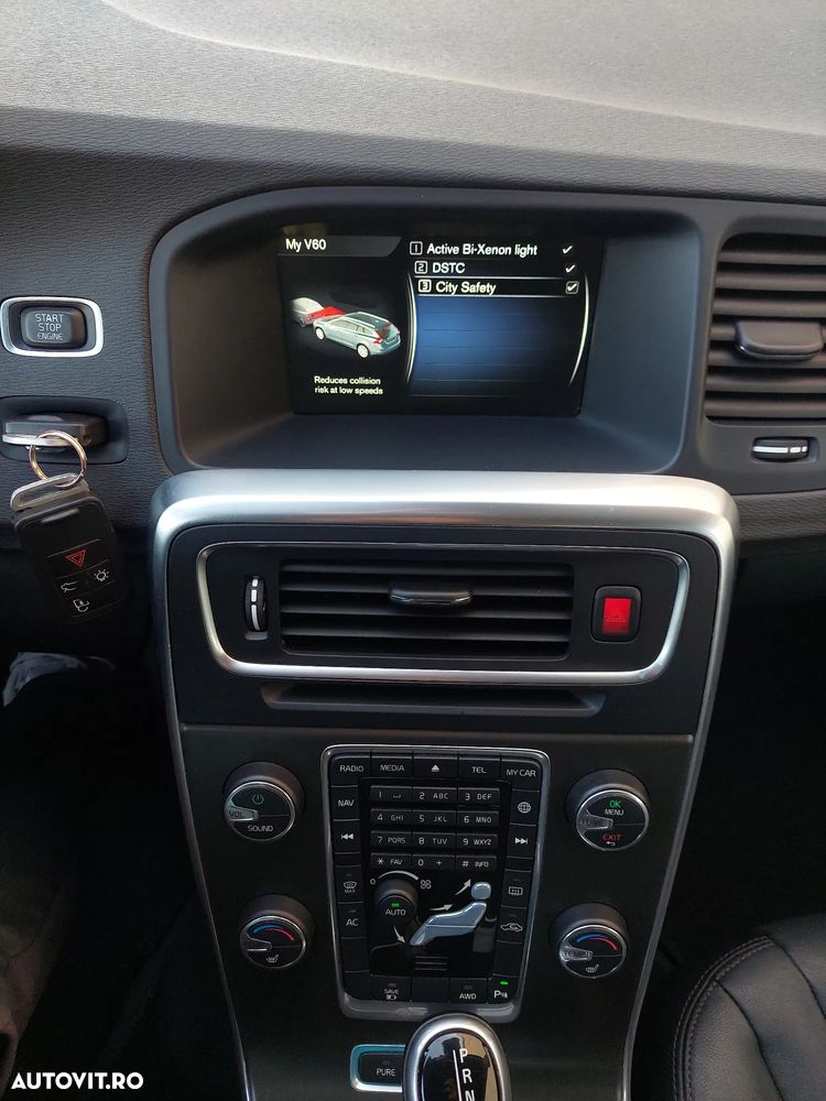 Volvo V60 D6 Plug-In-Hybrid AWD Geartronic Summum - 19