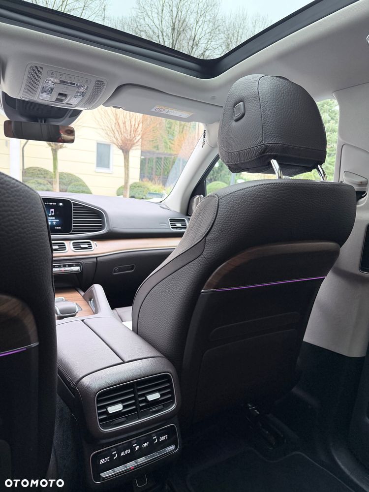 Mercedes-Benz GLS - 13