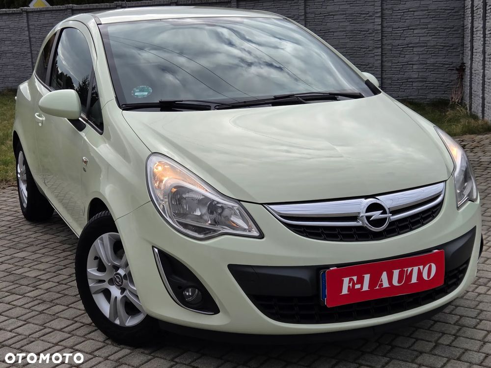 Opel Corsa 1.4 16V Satellite - 12