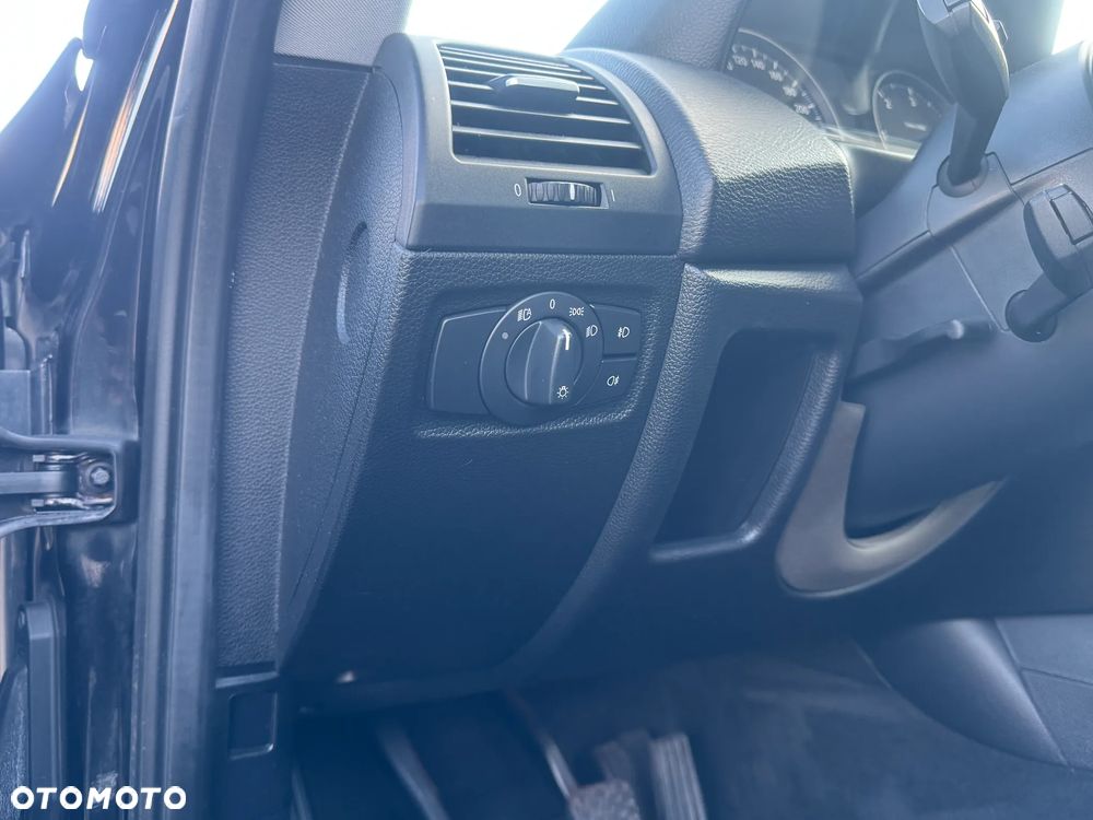 BMW Seria 1 120d DPF Edition Sport - 22