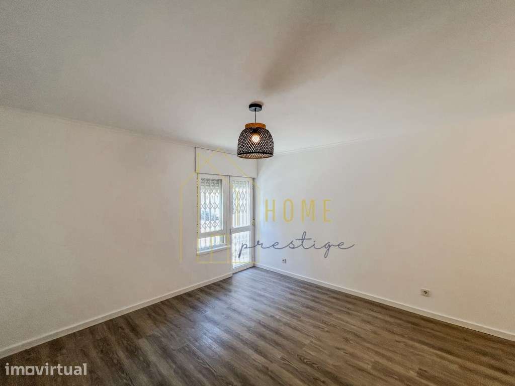 Fantástico Apartamento T2 Remodelado no Monte da Caparica - Grande imagem: 2/24