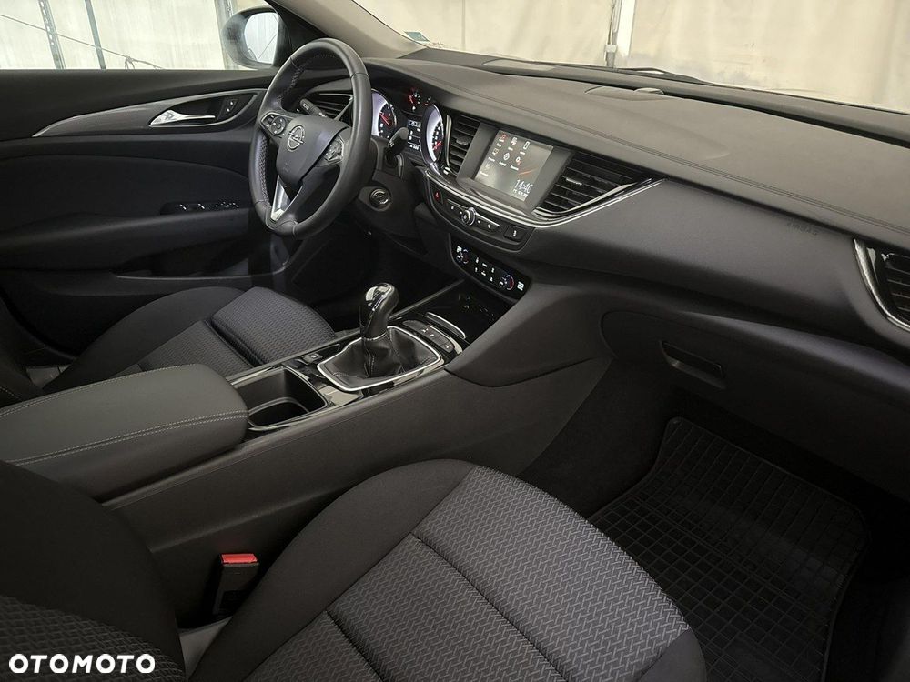 Opel Insignia - 24