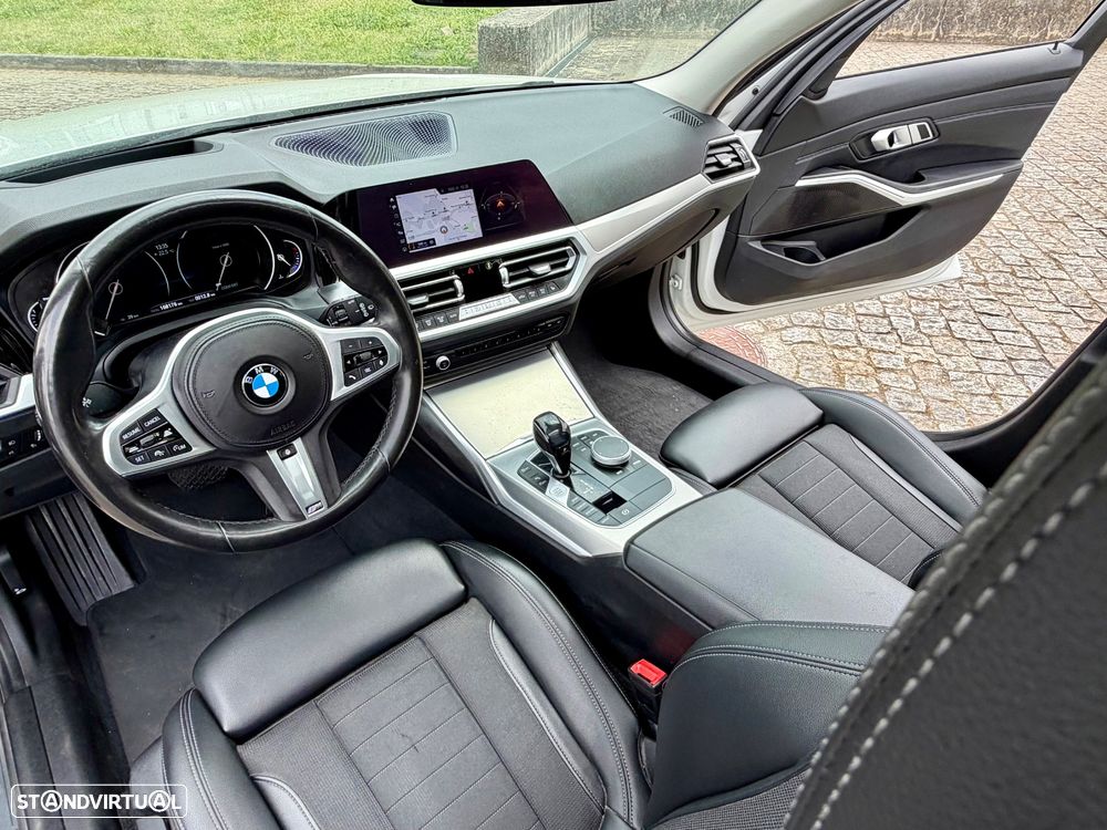 BMW 320 d Pack M Auto - 15