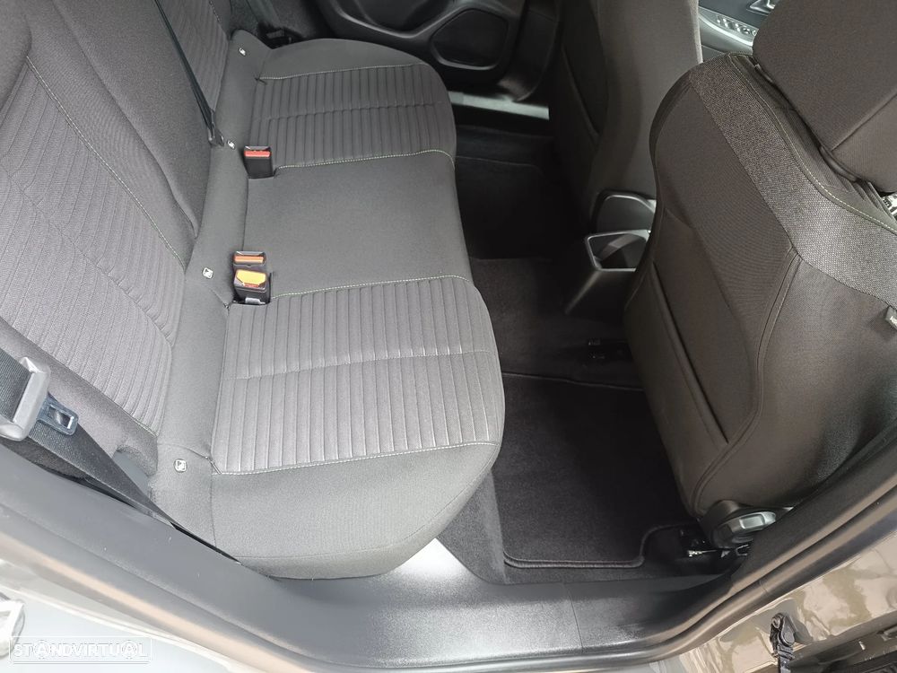 Peugeot 2008 1.2 PureTech Active Pack - 28