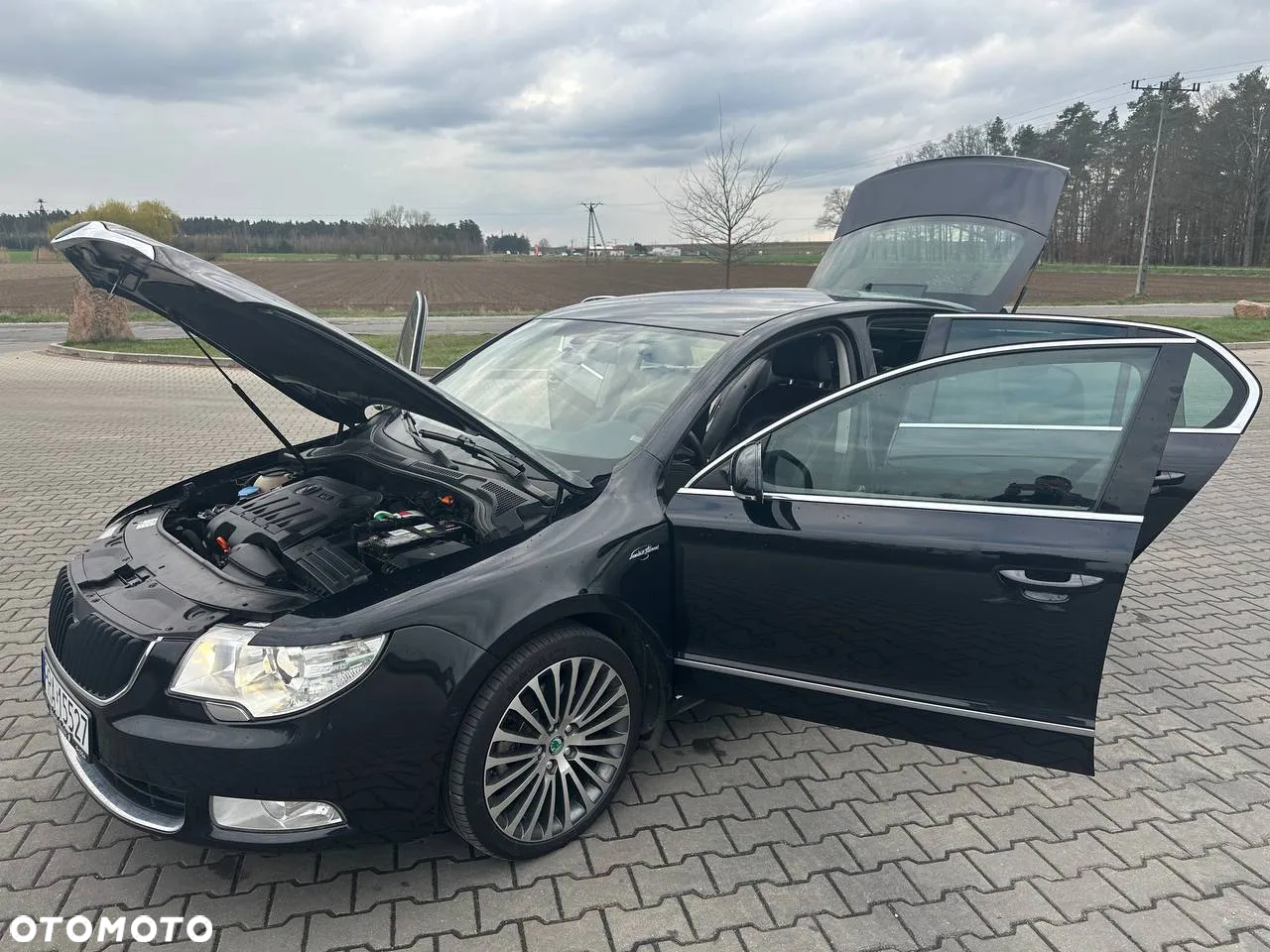 Skoda Superb 2.0 TDI L&K DSG - 18