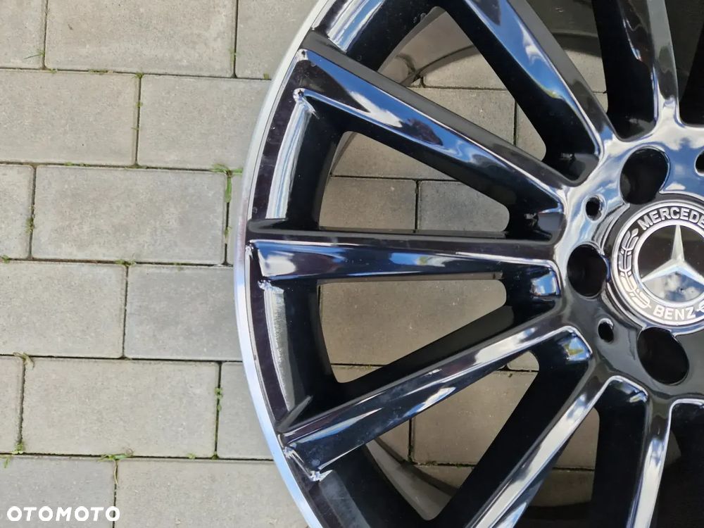 FELGA MERCEDES  C-KLASA W205 8,5Jx19H2, ET52, 5x112 - NOWA ORYGINALNA AMG - 5
