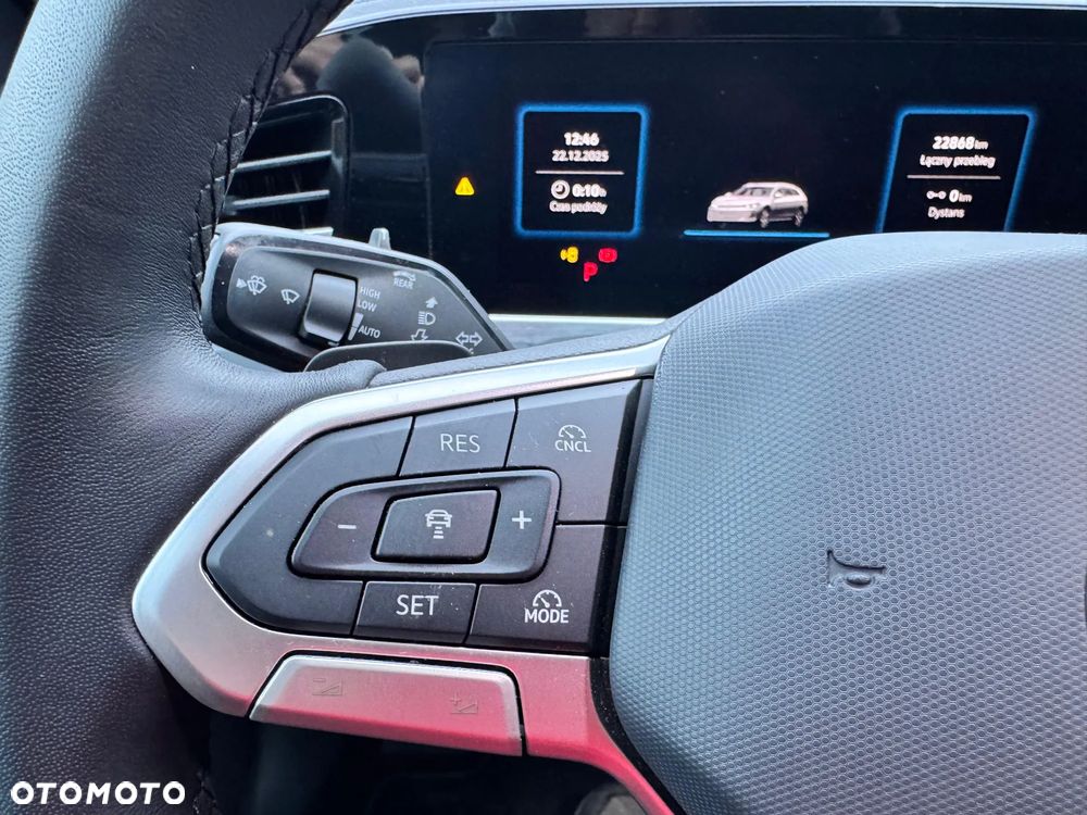 Volkswagen Passat - 23