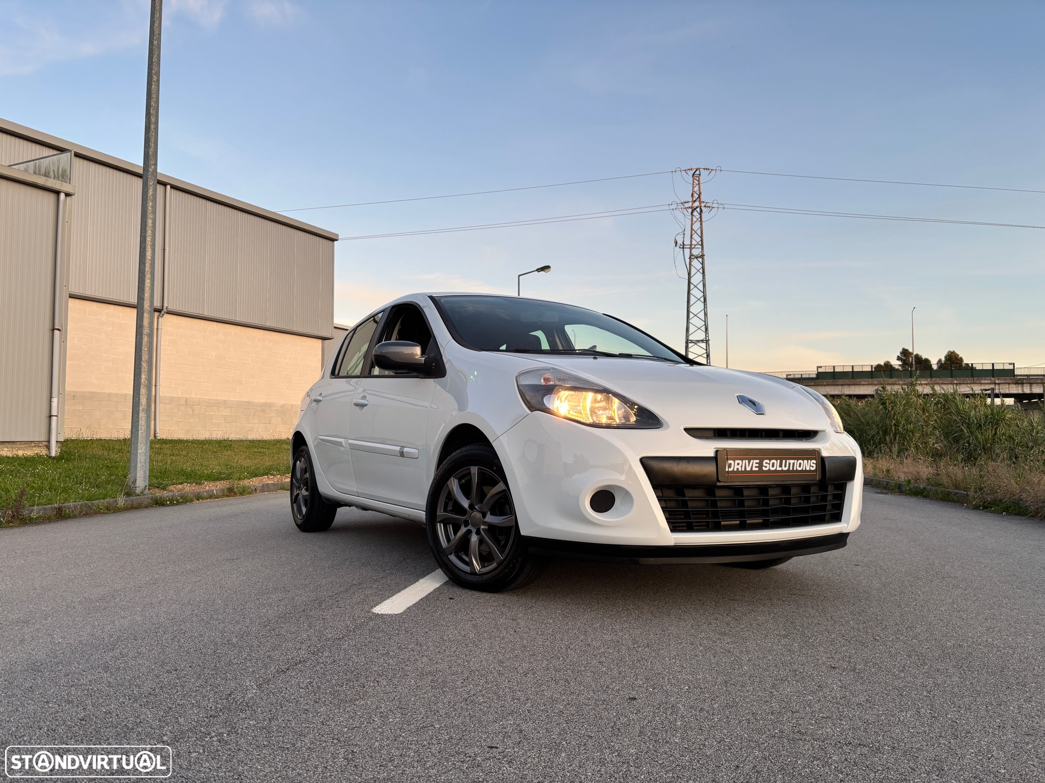 Renault Clio 1.5 dCi Dynamique S - 3