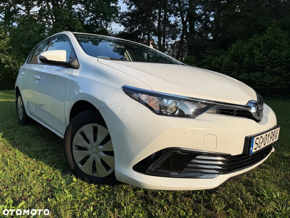 Toyota Auris - 10