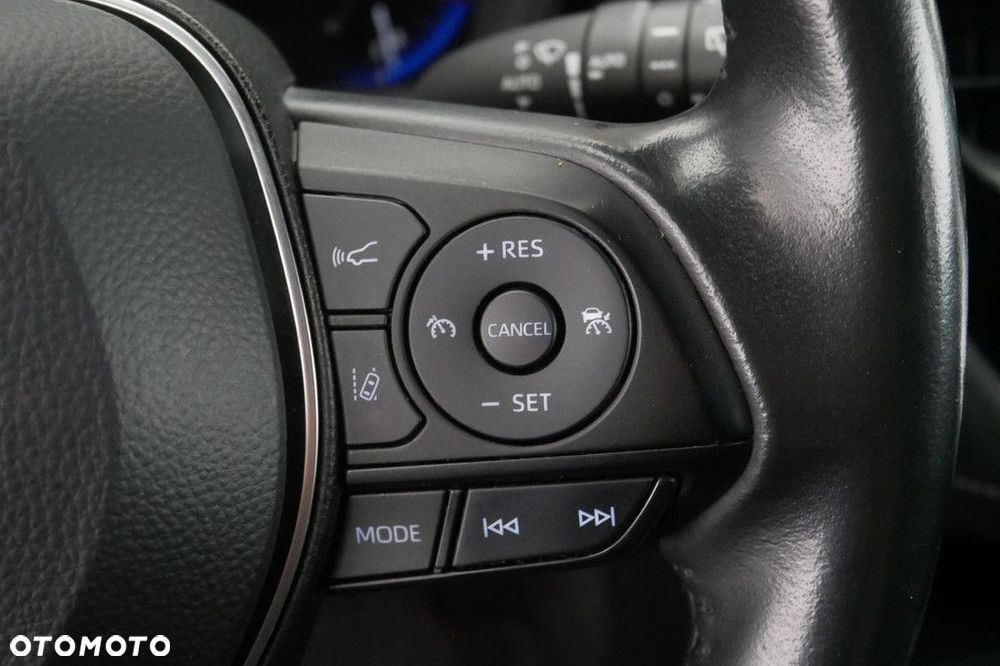 Toyota Corolla 1.8 Hybrid Comfort - 24