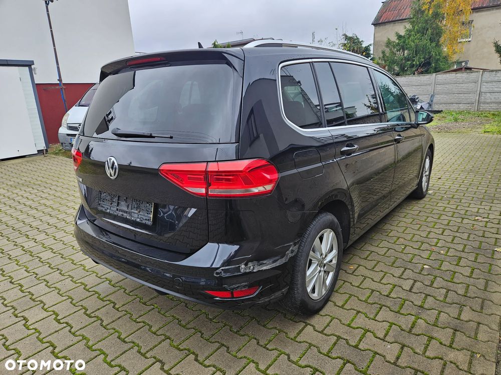 Volkswagen Touran 2.0 TDI SCR DSG Comfortline - 3